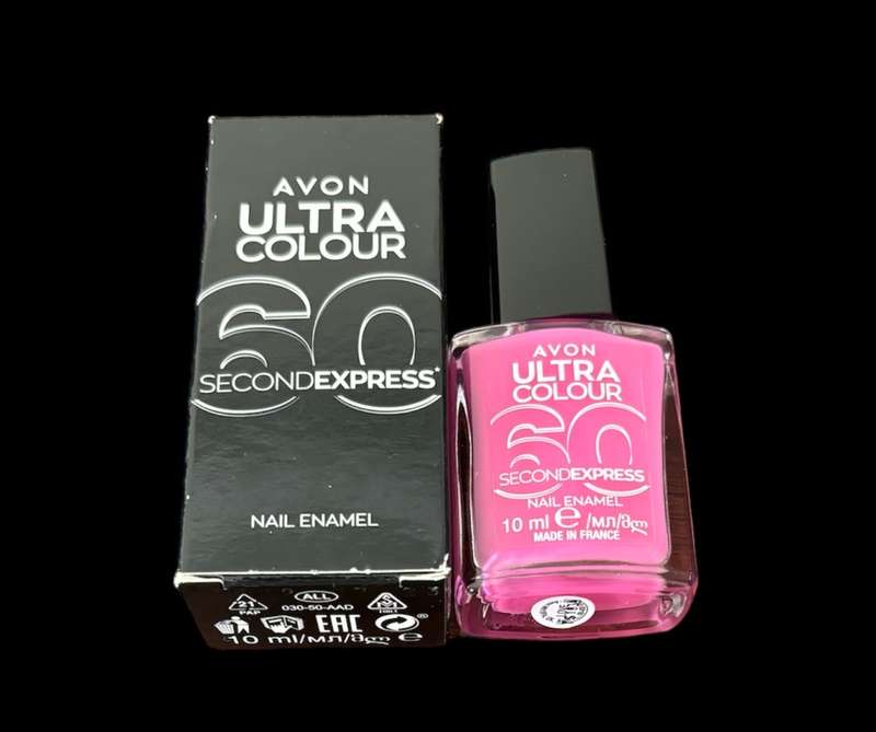 Avon Ultra Colour 60 Seconds Express Nail Polish Shade: love