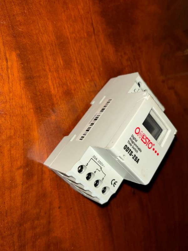 Onesto Digital Programmable time switch ODTS-20A New (Control your geyser on & off)