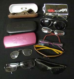 Lot of name breand glassses/frames and cases