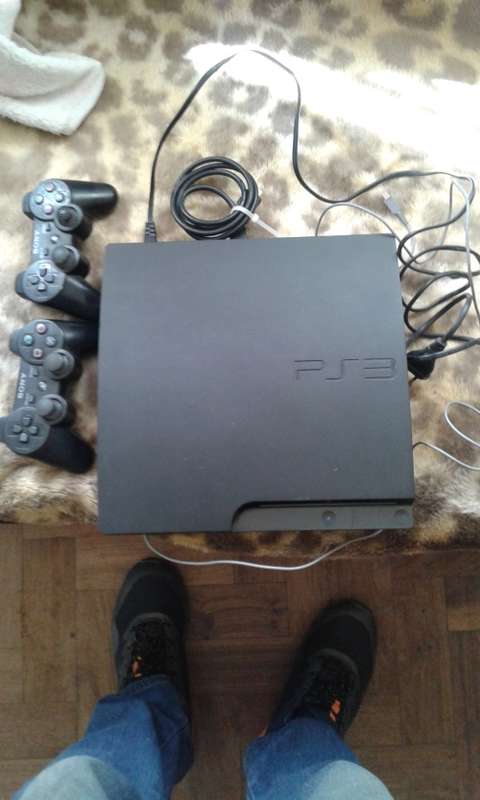 PS3 100% Working with software version 4.80 and 298gb HDD.Two wireless remotes with all cables.