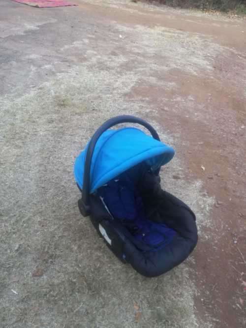 Stroller,car seat and baby bags.Pick up only in Pretoria
