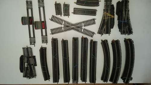 Lima Ho trains tracks