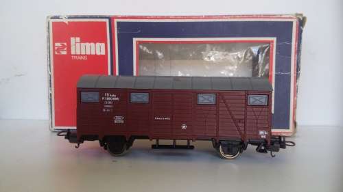 Lima Ho wagons