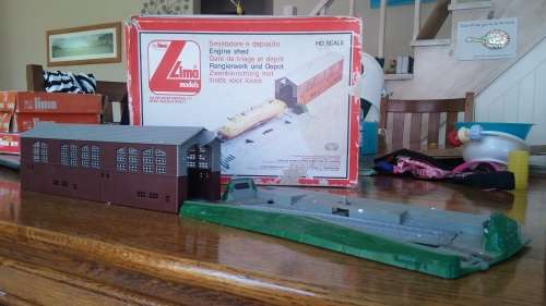 Lima Ho Engine Shed