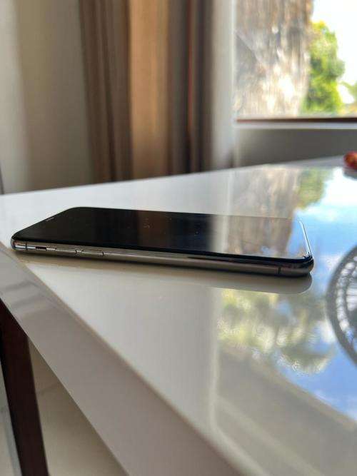iPhone XS 64Gb