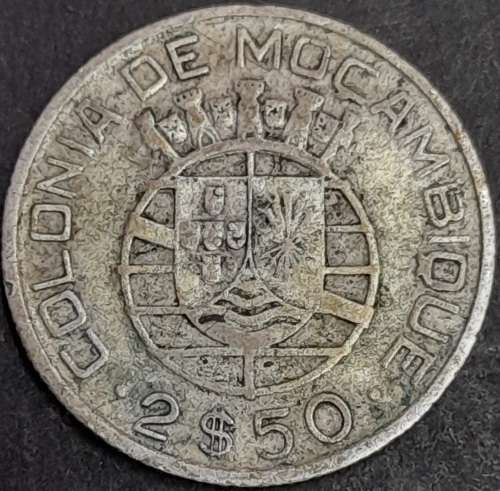 Mocambique 2.5 Escudus 1938 ( 3.5 g ) .65 Silver