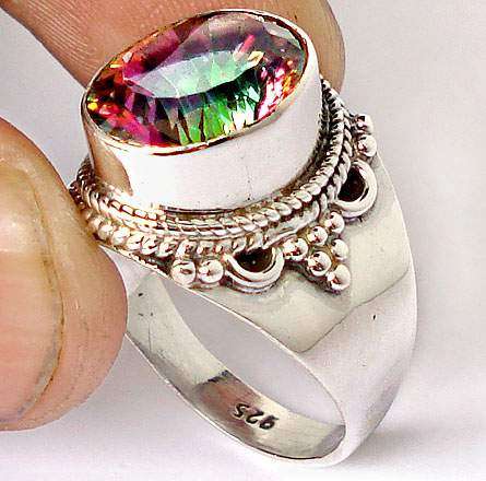 Gorgeous Solid Silver Size 7,5 Mystic Topaz ring...