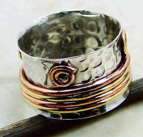 Gorgeous Solid Silver Size 7,25 Spinner ring...