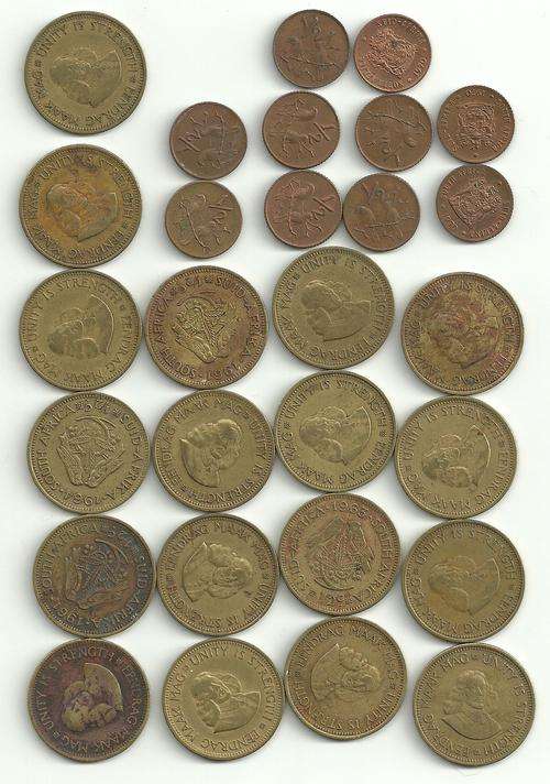 Collection of Old South African Half Cent (1/2c) Coins (28 coins for 1 bid)
