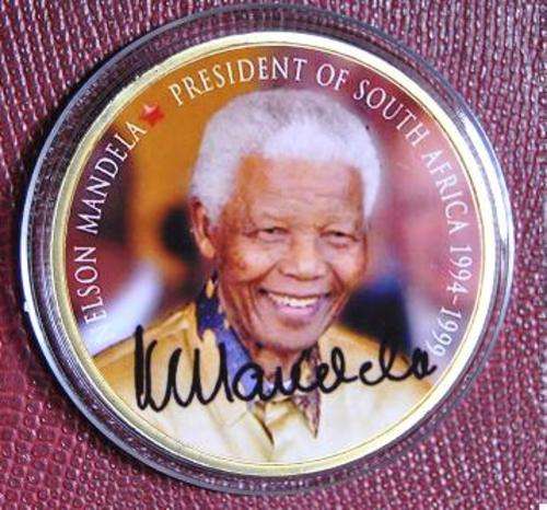 BEAUTIFUL NELSON MANDELA MEDALLION
