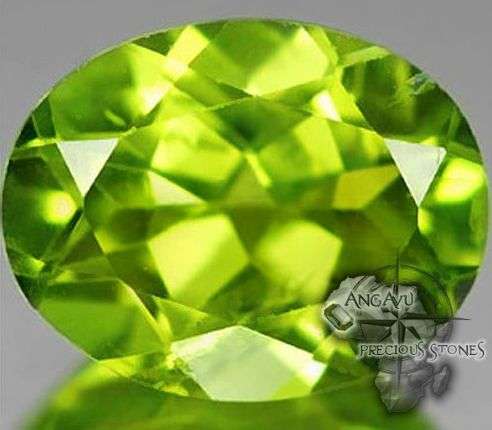 Natural 0.95 ct Oval cut Peridot