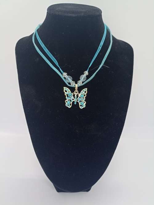 Necklace : Turquoise (Aqua) Stones, silver plated, butterfly shape pendant