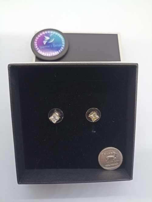 Studs : Square Cubic Earrings