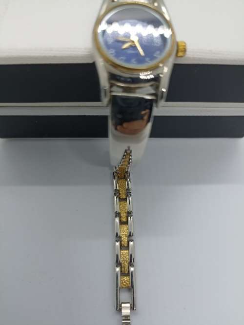 Watch Ladies  2-tone strap (silver and gold) with blue face