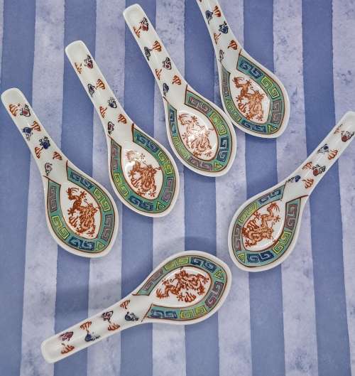 VINTAGE : Vintage Porcelain Soup Spoons (set of 6)