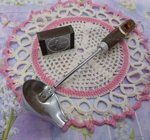 VINTAGE : Prestige Gravy Spoon with Wooden Handle