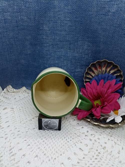 VINTAGE : Cream Enamel Jug