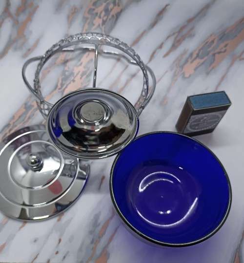 VINTAGE : Stunning silver-tone jam/sugar bowl (cobalt blue glass with silver tone stand)