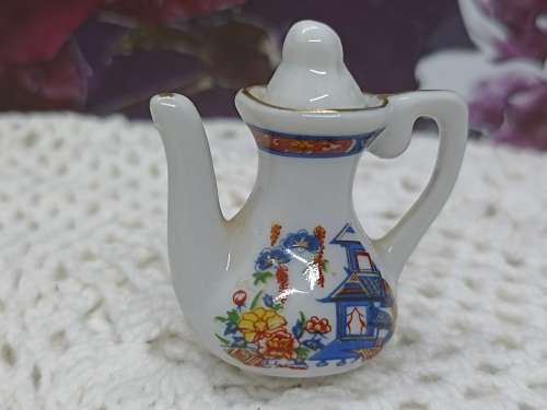 DOLL HOUSE : Highly Detailed Miniature Tea Set (nr 2)
