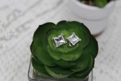 NEW : Lot of 6 Jewellery pieces : LOTS of BLING! Perfect for Matric Farewell!
