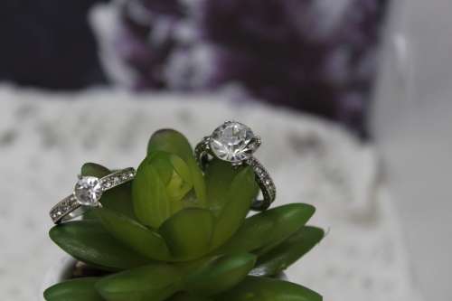 NEW : Lot of 6 Jewellery pieces : LOTS of BLING! Perfect for Matric Farewell!