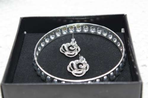 NEW : Lot of 2 Jewellery pieces