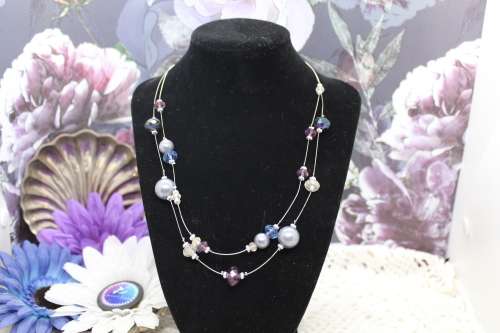 VINTAGE and NEW : Lot of 7 Jewellery pieces : Purple