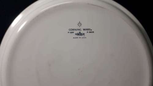 Corningware Pie Dish with Glass Insert