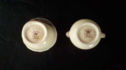 Table mountain Cable way Milk Jug and sugar Bowl - Crown Devon