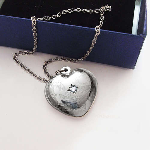 LLV CUSTOM PHOTO LOVE LOCKET