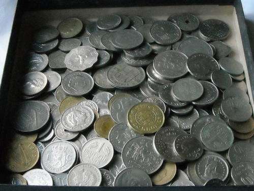 270 X INTERNATIONAL COINS IN GOOD CONDITION