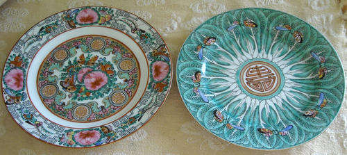 2 LOVELY HANDPAINTED CHINESE PLATES
