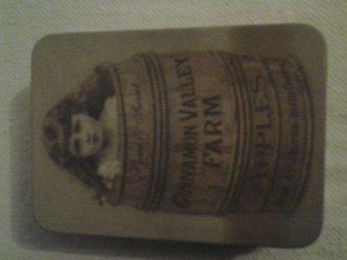 Cinnamon Valley  farm tin box