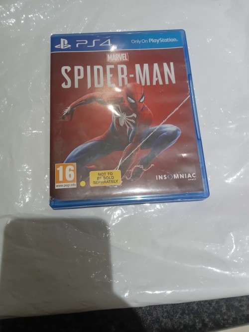 PS4 CONSOLE BUNDLE