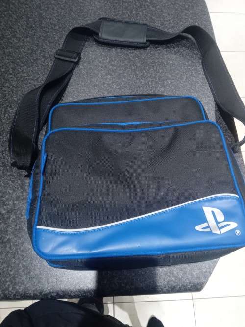 Ps4 bag for original or slim