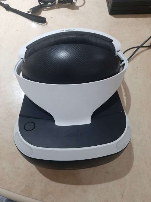 PS VR HEADSET BUNDLE