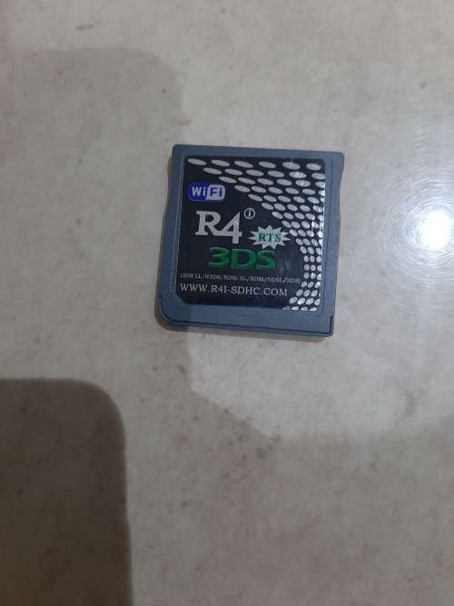 R4 CARTRIDGE NINTENDO DS