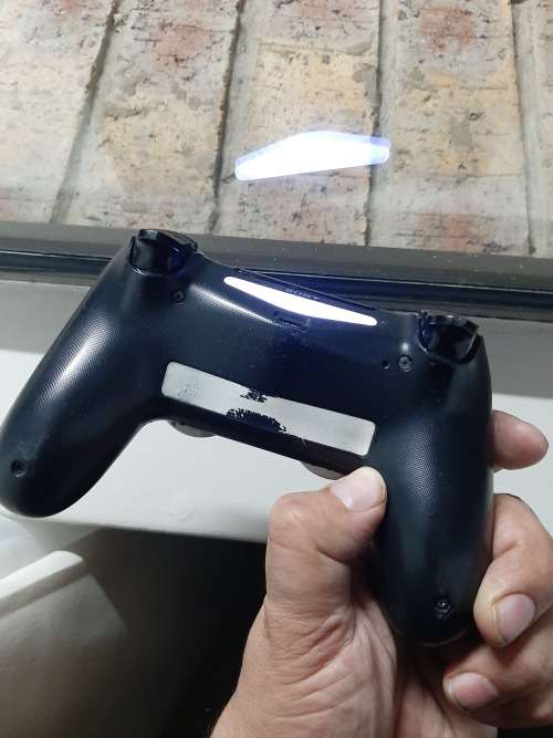 PS4 CONTROLLER