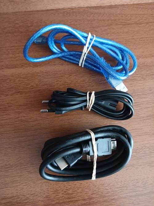 PS3 CONSOLE BUNDLE 320GIG