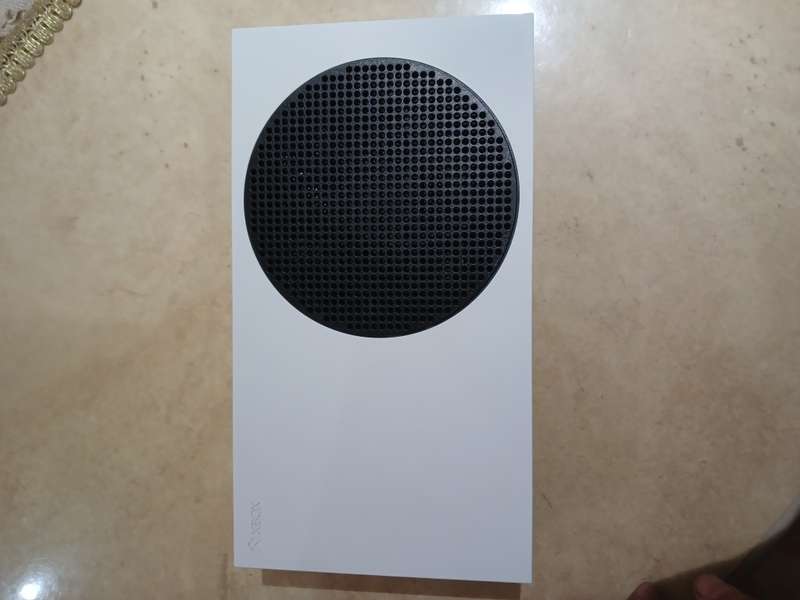 Xbox series s console