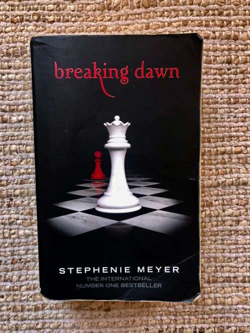 Breaking Dawn - The Twilight Saga by Stephenie Meyer