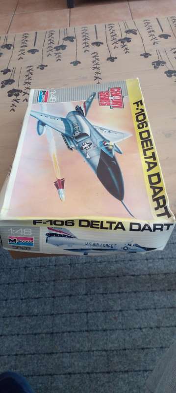 CENTURY SERIES F-106 DELTA DART PLASTIC MODEL KIT JET.