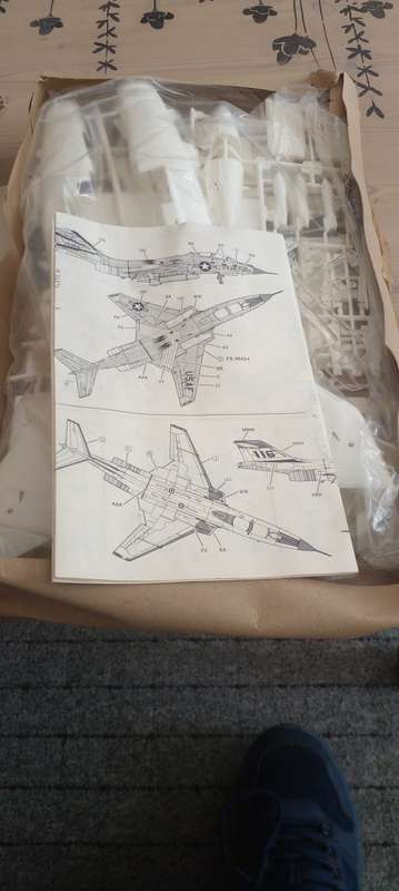 MONOGRAM CENTURY SERIES F 101 VOODOO PLASTIC MODEL KIT JET.