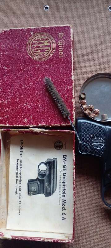 X-RARE 1940`S EM-GE GASPISTOLE MOD.6A. COMPLETE WITH 7 MAGAZINE ROUNDS.SEE DESC.