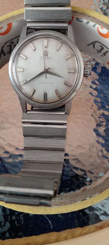 GENUINE VINTAGE OMEGA SEAMASTER. WORKING AND READY TO USE IMMEDIATLY. SEE DESC.