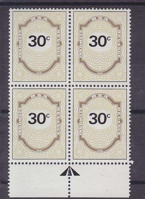 REVENUE ++ 1992 ++ 30c BROWN & GOLD ++ ARROW BLOCK OF 4 ++ MNH ++ BT 155