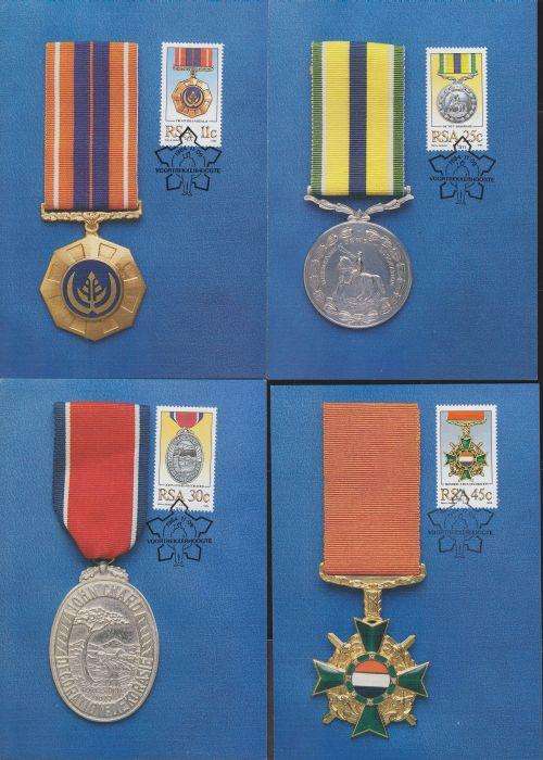 MAXI CARD (18-21) ++ 1984 ++ "MILITARY DECORATION" ++ SET OF 4 ++ SEE SCAN BELOW