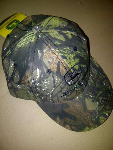 John Deere leave Camo cap