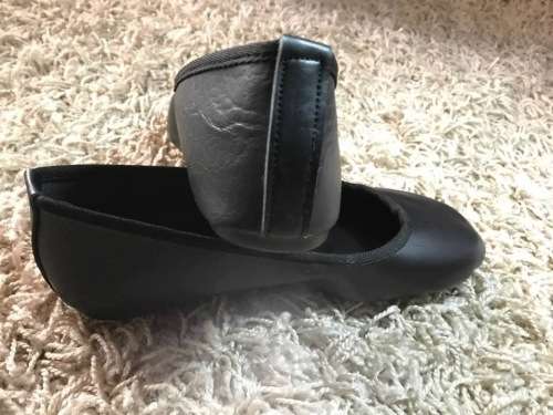 GENUINE LEATHER pumps/shoes (choice of size 3-4)