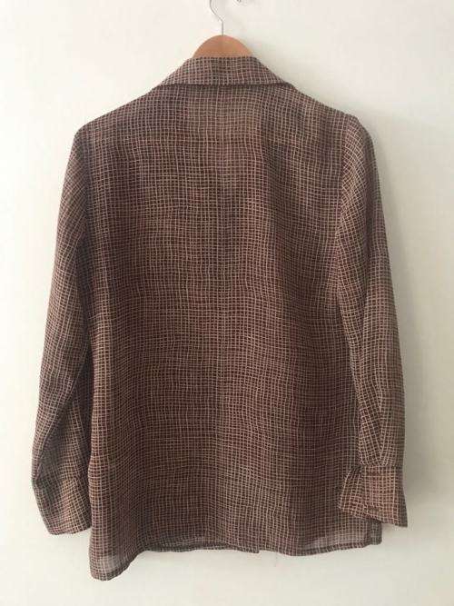 Pattern brown button up top SIZE 34